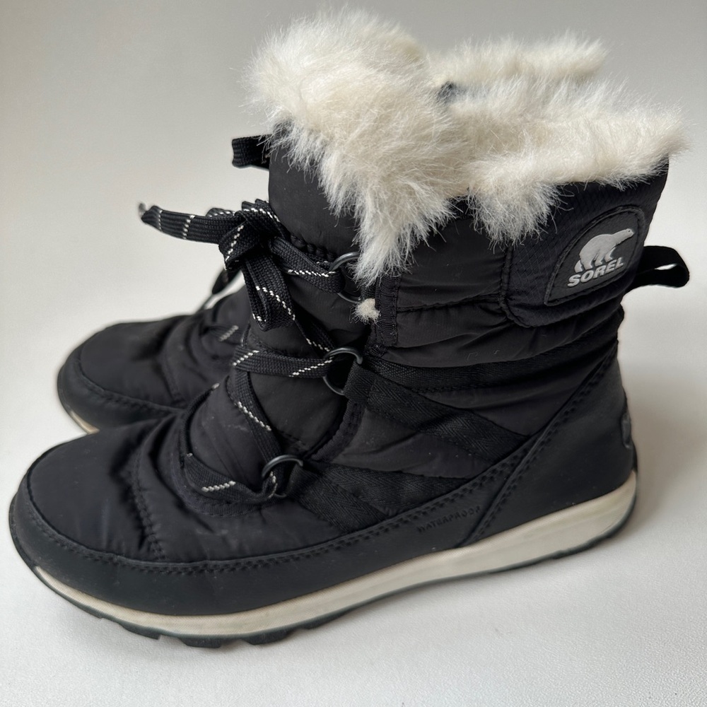 SOREL Women's Whitney Short Winter US  8 Waterproof Snow Boots Black White Fur - Picture 3 of 9